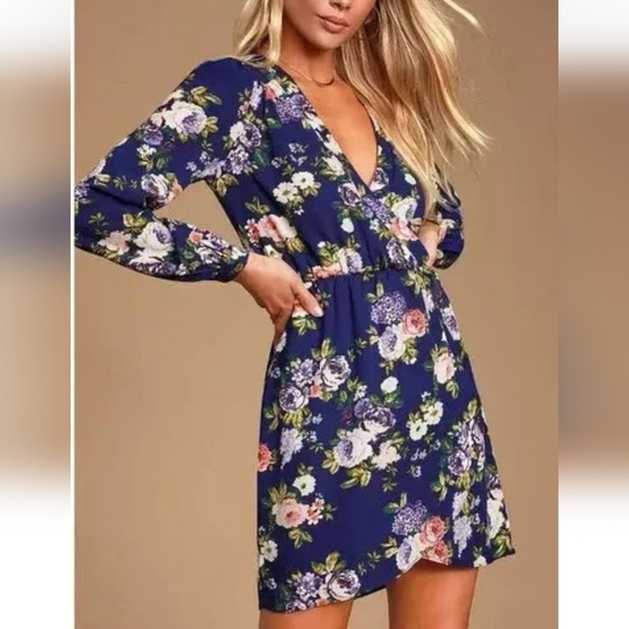 Lulus Wrap Dress - Picture 2 of 13